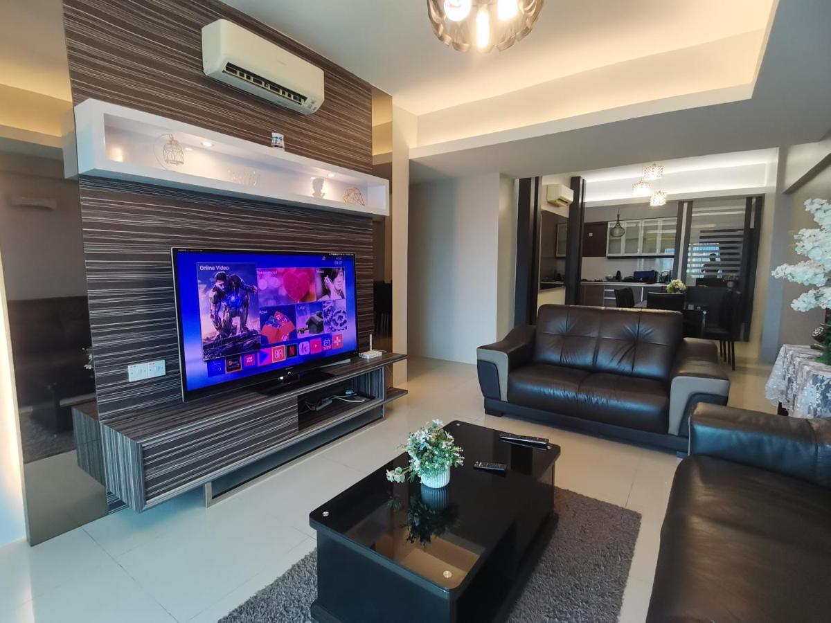 Glamorous At Kinta Riverfront Apartment Ипох Екстериор снимка