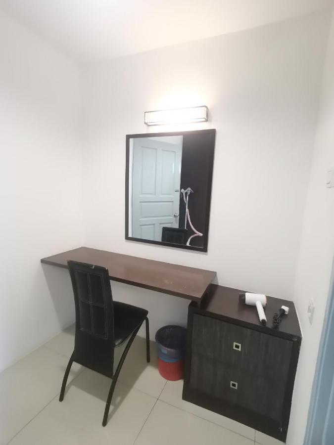 Glamorous At Kinta Riverfront Apartment Ипох Екстериор снимка